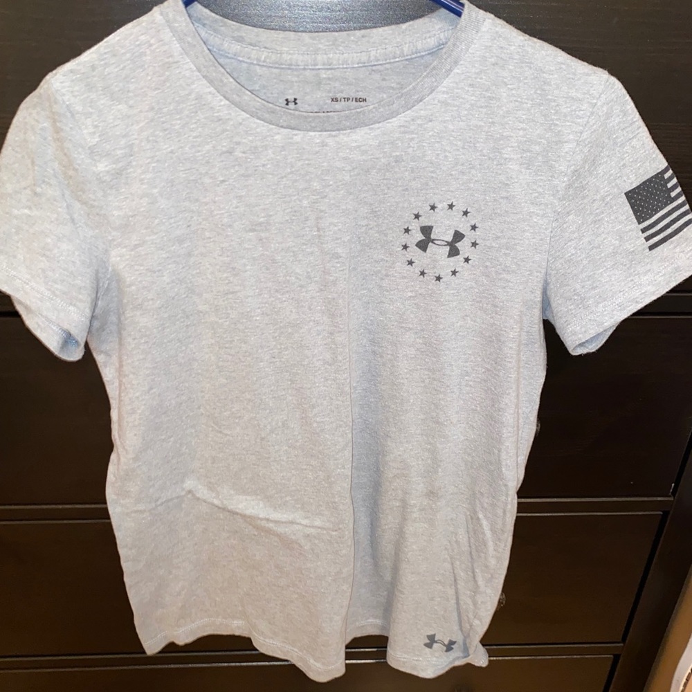 Under Armour tee